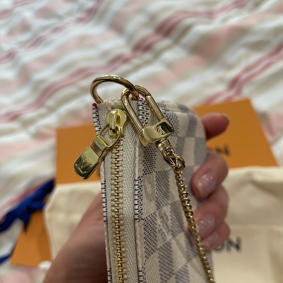 Limited Vivienne in Hollywood - Picture 12 of 16